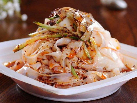 夢(mèng)見賣涼皮