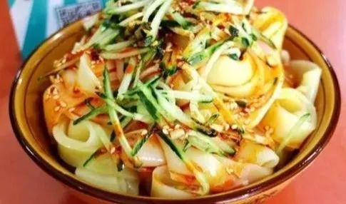 新疆最具特色的涼皮,哪一款撩到你