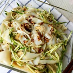 家常涼皮制作方法與配料指南